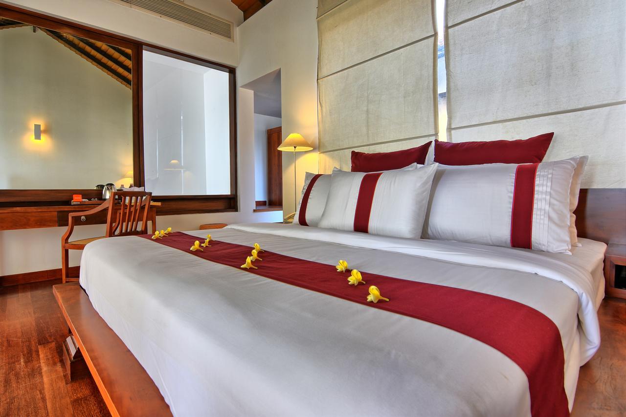 Grand Beach Wadduwa Exterior photo